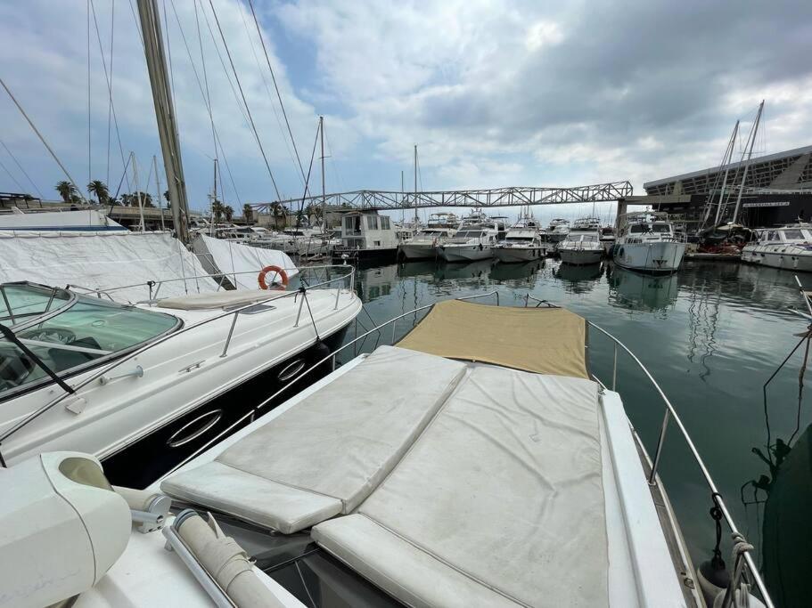 Barco Acogedor - Cosy Boat - Barcelona Hotel Exterior photo